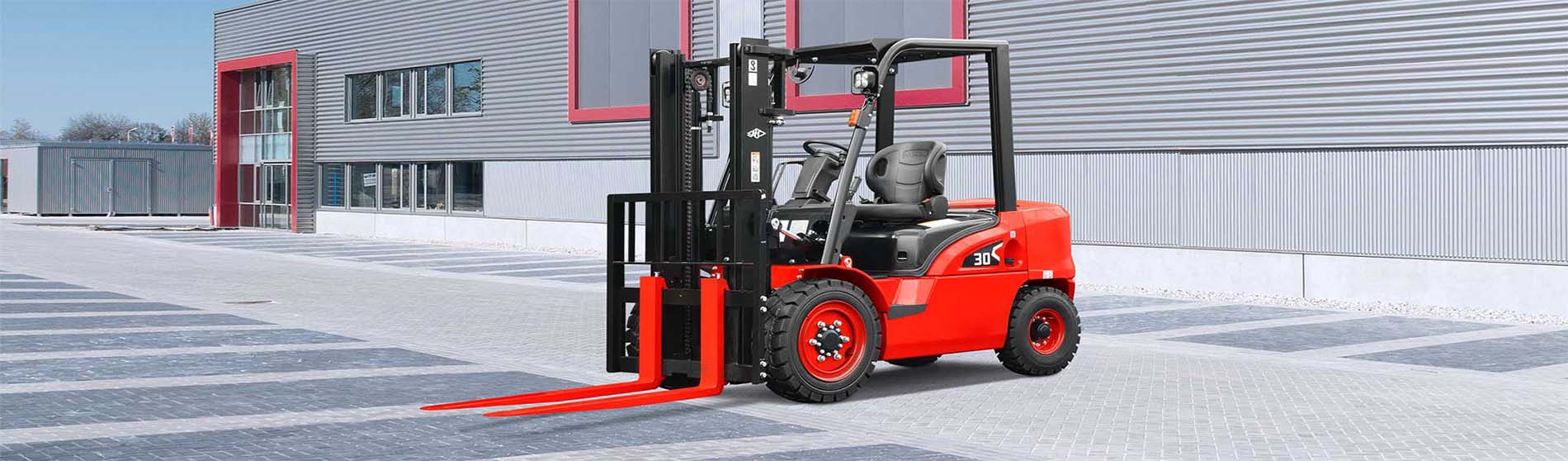 Forklift hire Maidenhead unloading pallets from a commercial truck